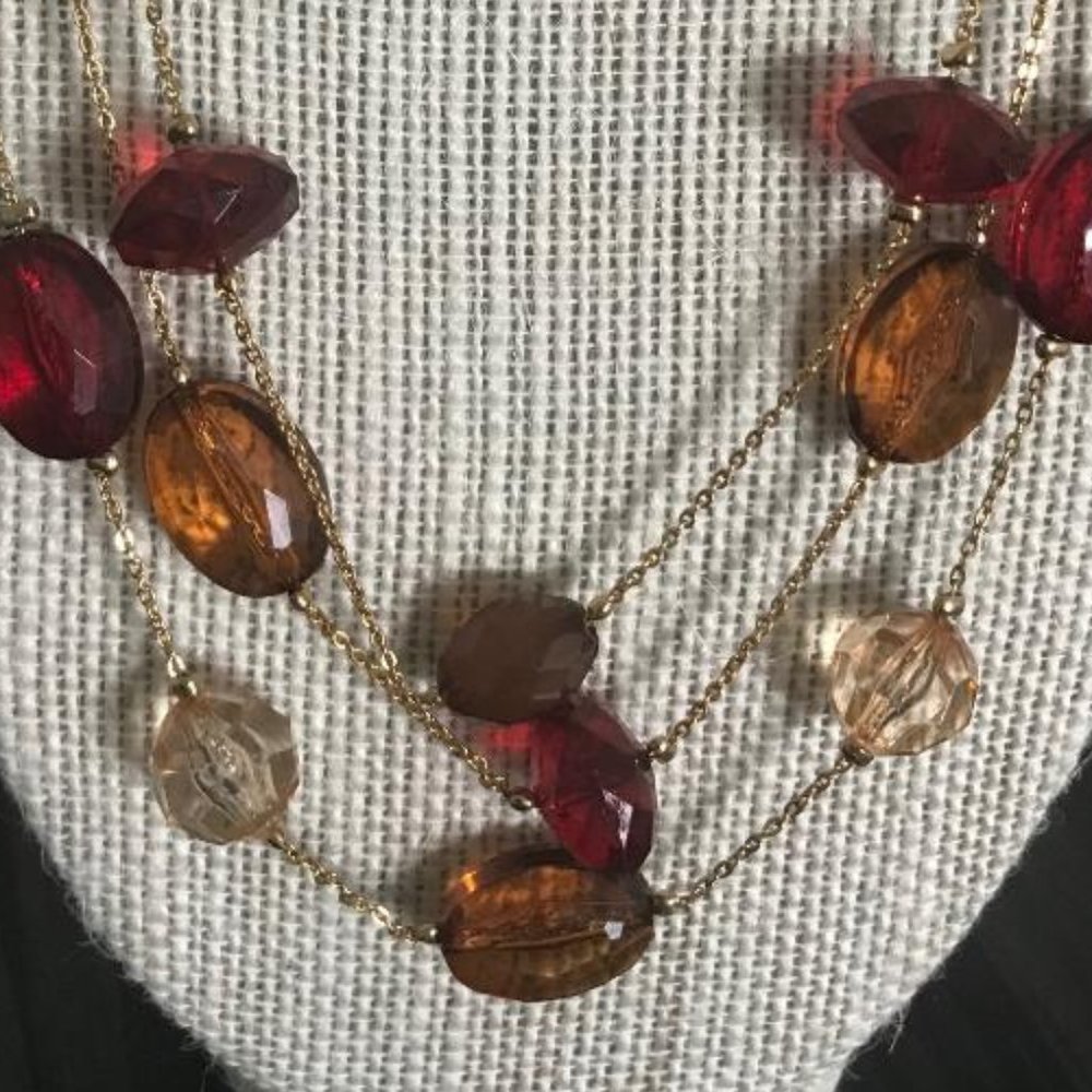Avon Gold-Tone Beaded Necklace & Earrings Set - Picture 4 of 7